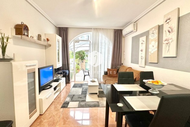 Tweedehands - Appartement / flat -
Torrevieja - Estacion de autobuses