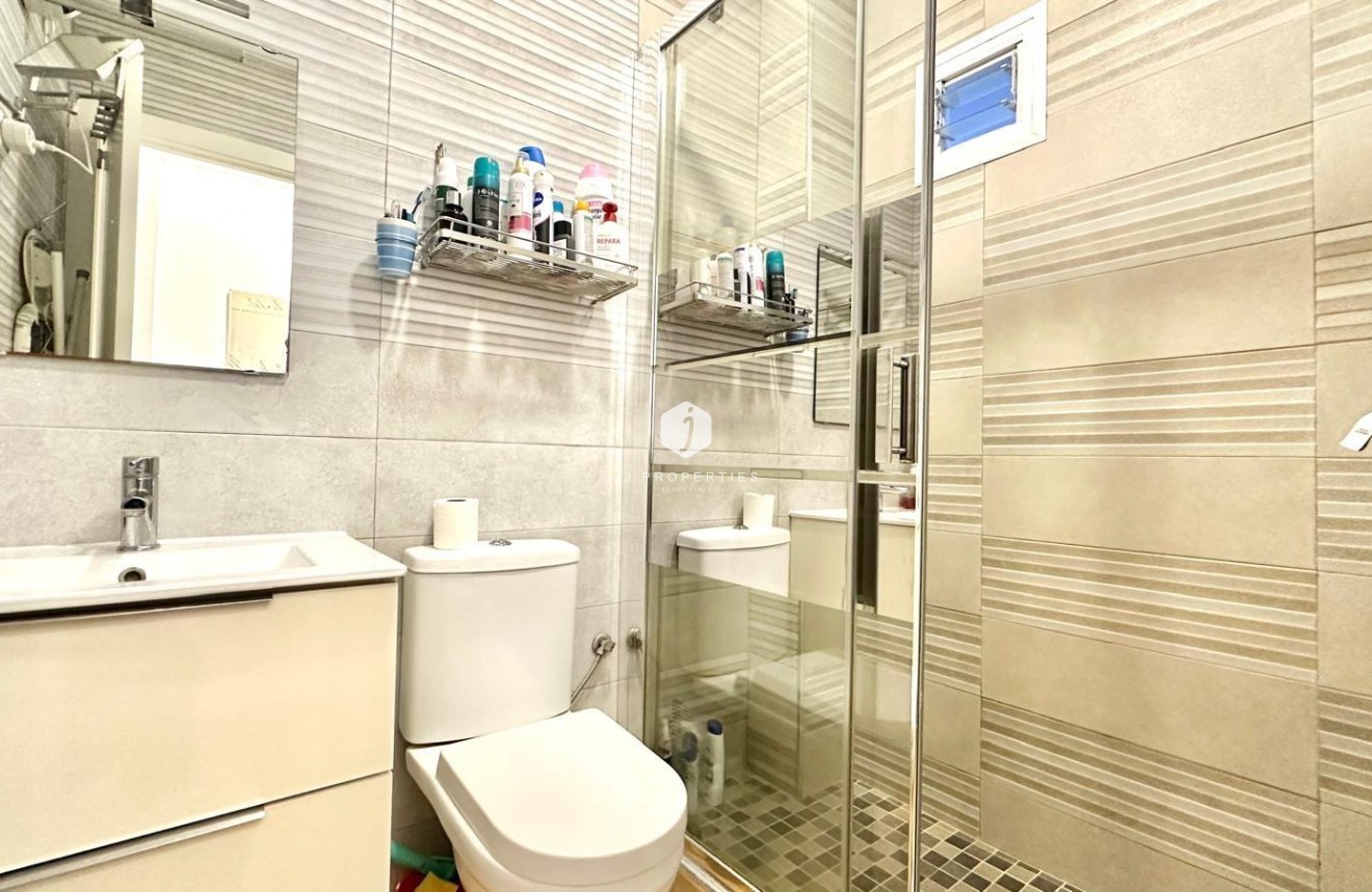 Tweedehands - Appartement / flat -
Torrevieja - Estacion de autobuses