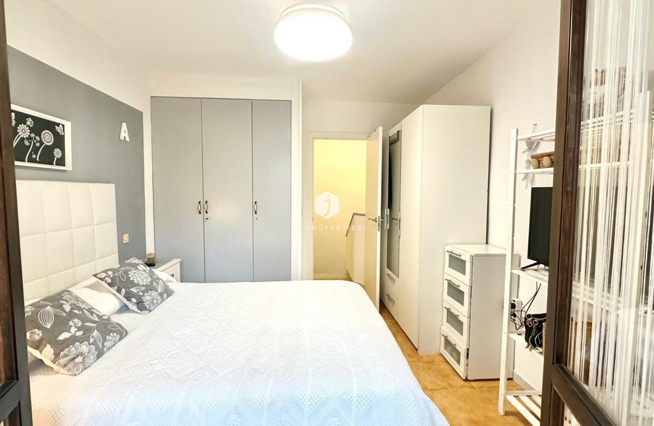 Tweedehands - Appartement / flat -
Torrevieja - Estacion de autobuses