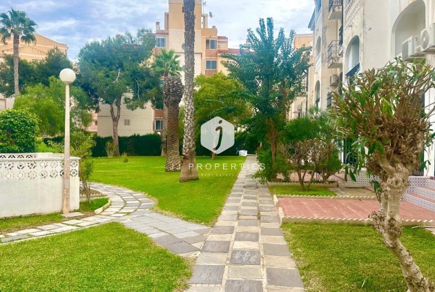Tweedehands - Appartement / flat -
Torrevieja - Estacion de autobuses