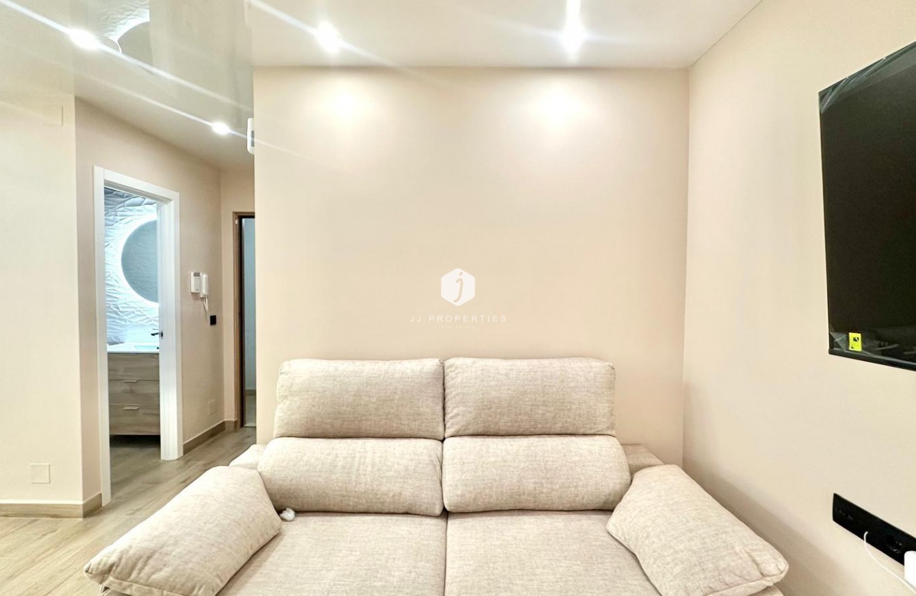 Aus zweiter Hand - Wohnung -
Torrevieja - Centro