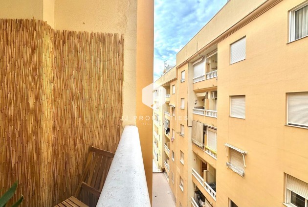 Aus zweiter Hand - Wohnung -
Torrevieja - Centro