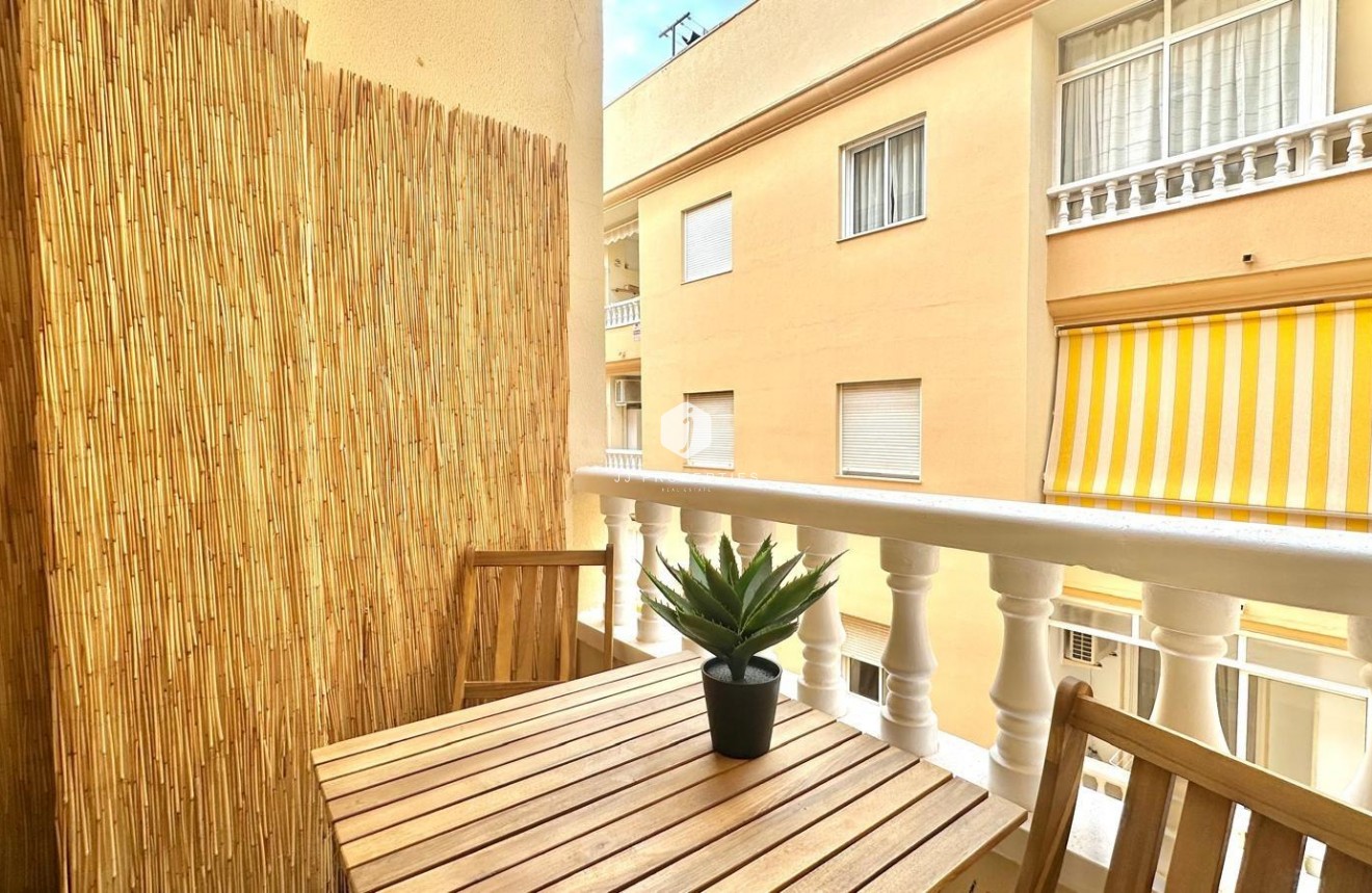 Aus zweiter Hand - Wohnung -
Torrevieja - Centro