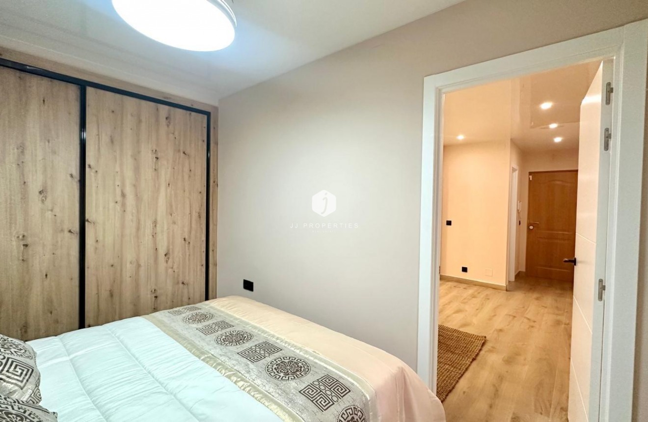 Aus zweiter Hand - Wohnung -
Torrevieja - Centro