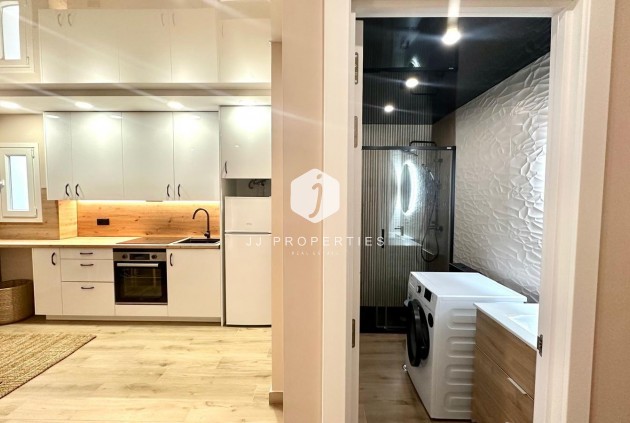 Aus zweiter Hand - Wohnung -
Torrevieja - Centro