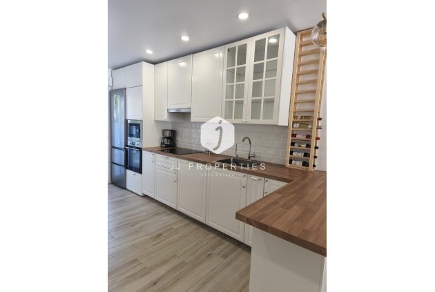 Z drugiej ręki - Szalet -
Torrevieja