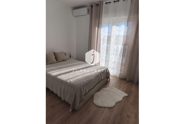 Z drugiej ręki - Szalet -
Torrevieja