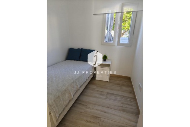 Z drugiej ręki - Szalet -
Torrevieja