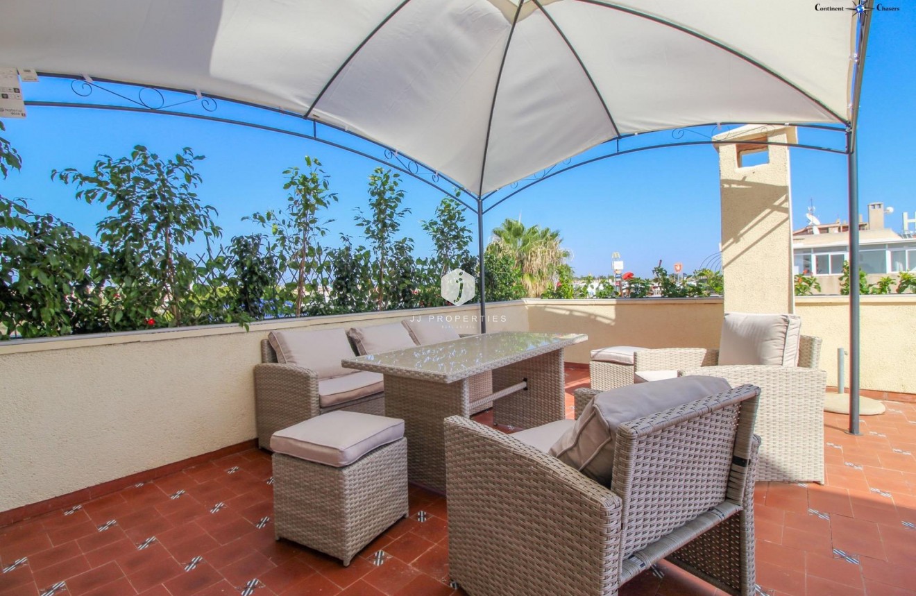 Tweedehands - Penthouse -
Torrevieja - Punta prima