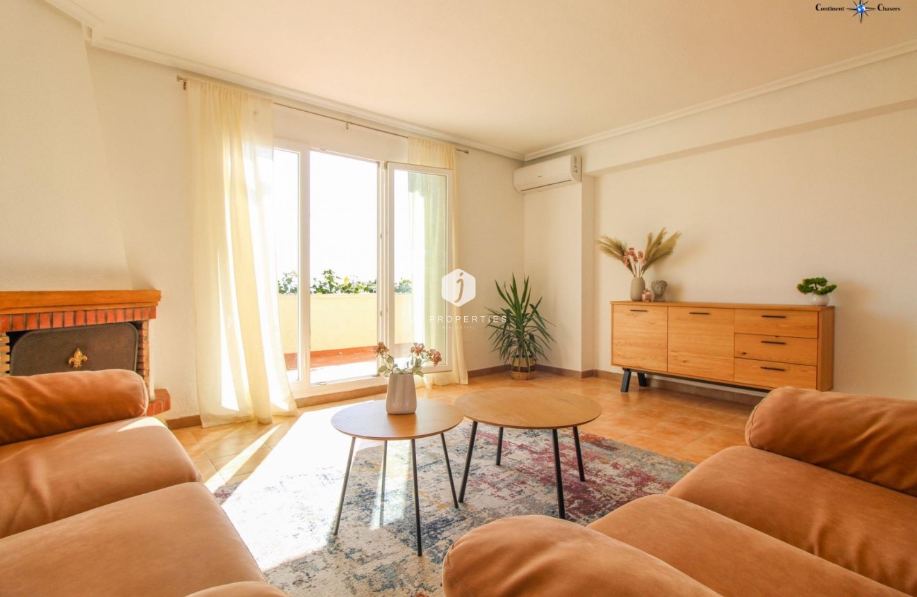 Tweedehands - Penthouse -
Torrevieja - Punta prima