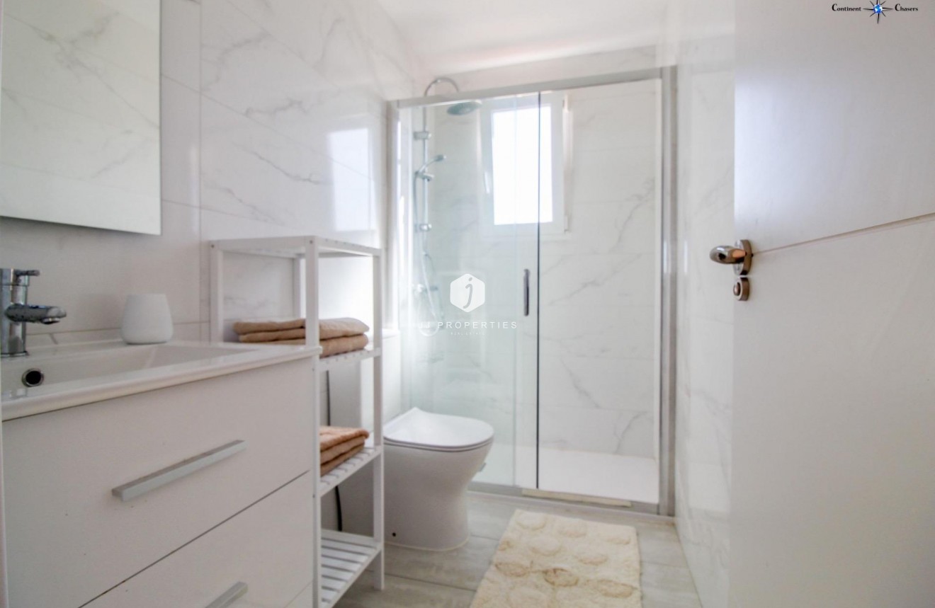 Tweedehands - Penthouse -
Torrevieja - Punta prima