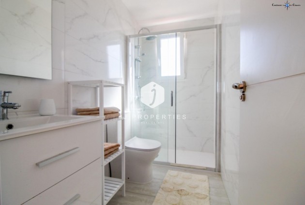 Tweedehands - Penthouse -
Torrevieja - Punta prima