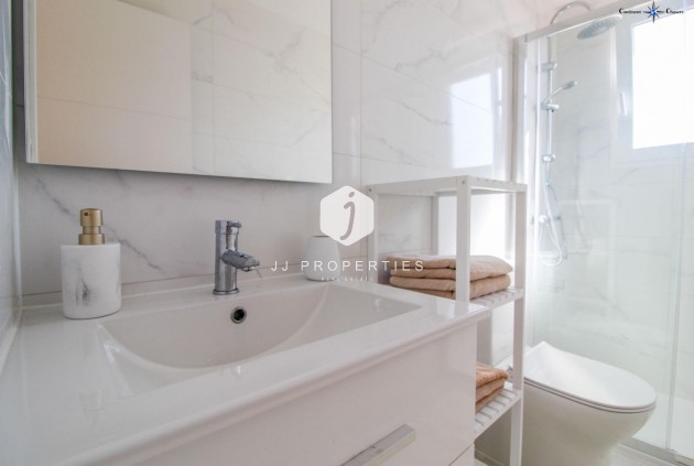 Tweedehands - Penthouse -
Torrevieja - Punta prima