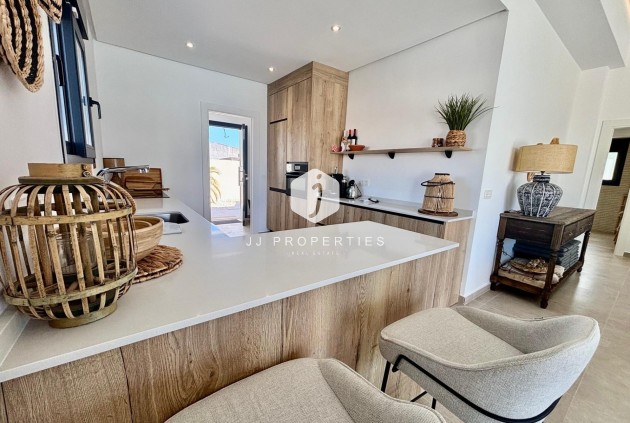 Obra nueva - Villa -
Rafal - polideportivo