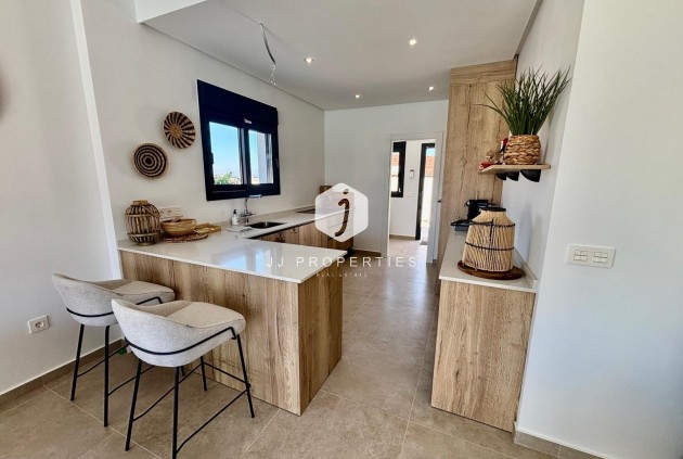 Obra nueva - Villa -
Rafal - polideportivo