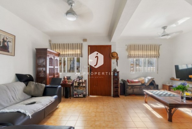 D'occasion - Chalet -
Torrevieja - Costa Blanca