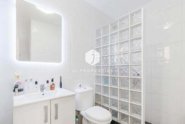 D'occasion - Chalet -
Torrevieja - Costa Blanca