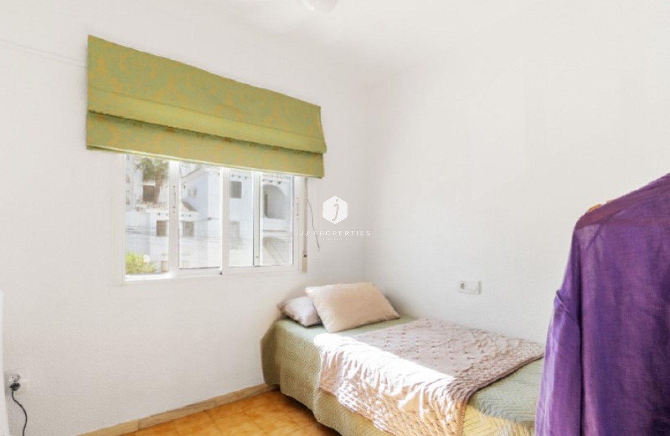 D'occasion - Chalet -
Torrevieja - Costa Blanca