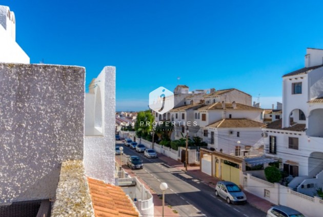 D'occasion - Chalet -
Torrevieja - Costa Blanca