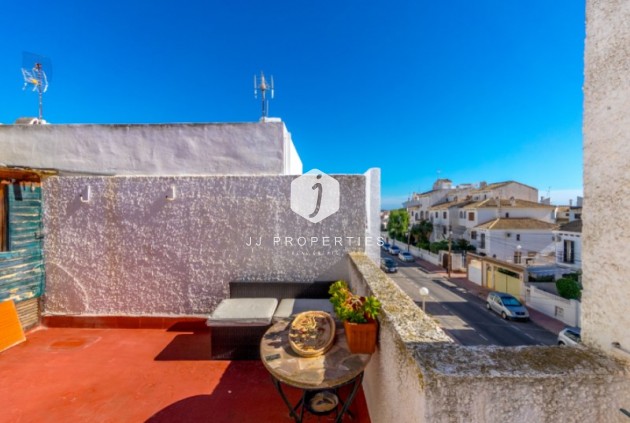 D'occasion - Chalet -
Torrevieja - Costa Blanca