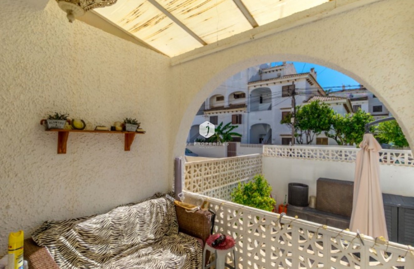 D'occasion - Chalet -
Torrevieja - Costa Blanca