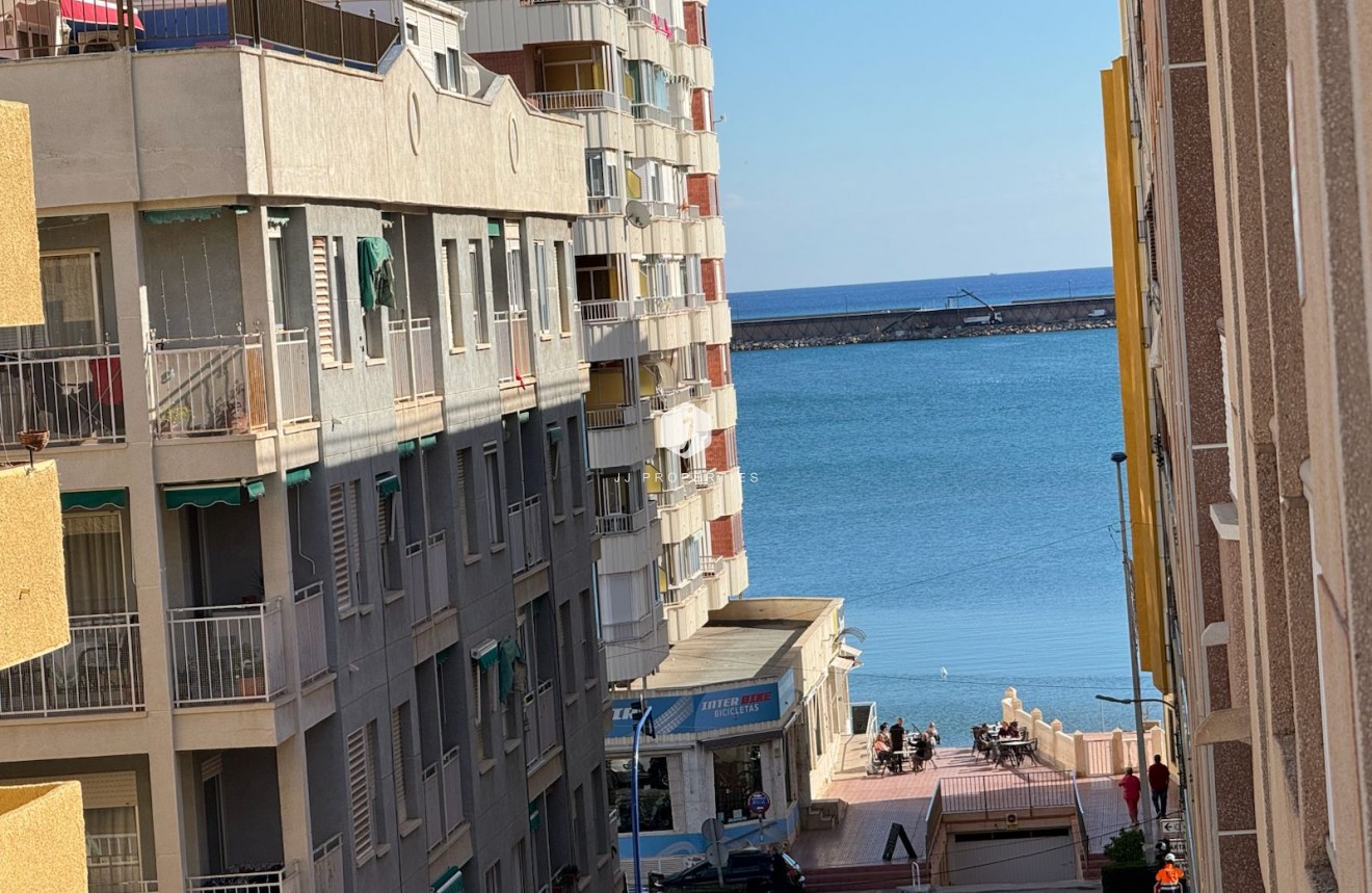 Resale - Apartment / flat -
Torrevieja - Costa Blanca