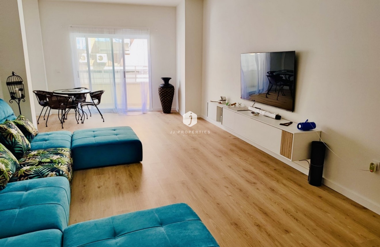 D'occasion - Appartement -
Torrevieja - Costa Blanca