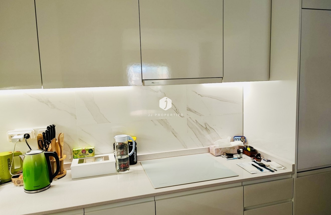 D'occasion - Appartement -
Torrevieja - Costa Blanca