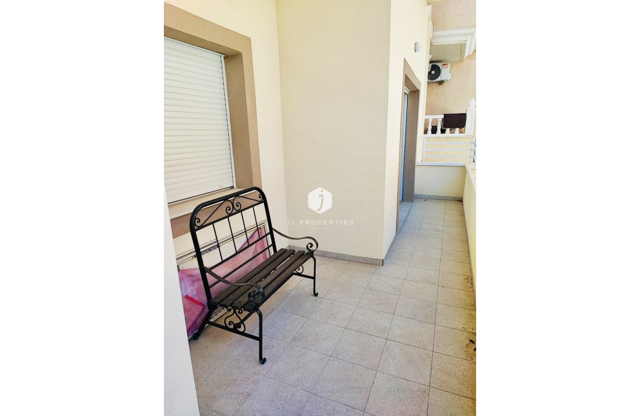 D'occasion - Appartement -
Torrevieja - Costa Blanca