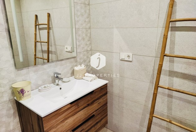 D'occasion - Appartement -
Torrevieja - Costa Blanca