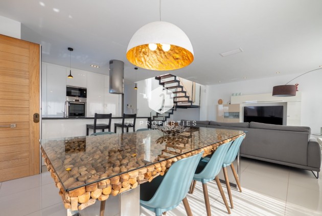 Resale - Villa -
Ciudad Quesada - Costa Blanca