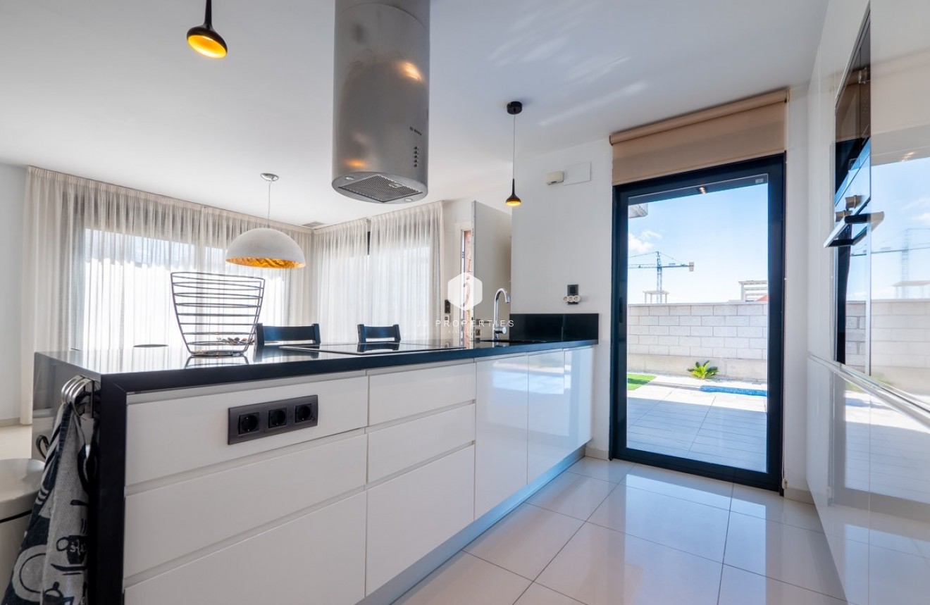 Resale - Villa -
Ciudad Quesada - Costa Blanca