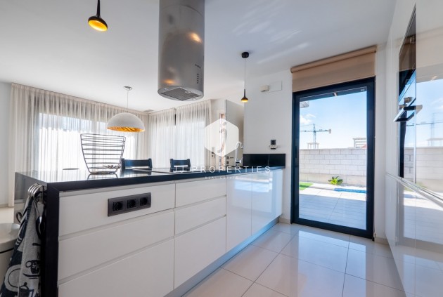 Resale - Villa -
Ciudad Quesada - Costa Blanca