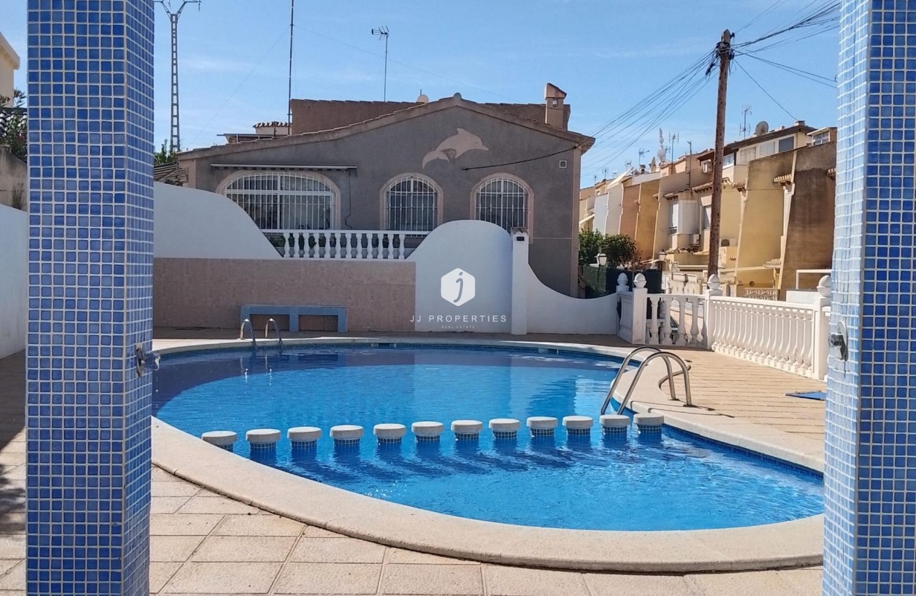 Aus zweiter Hand - Chalet -
Torrevieja - Los Balcones