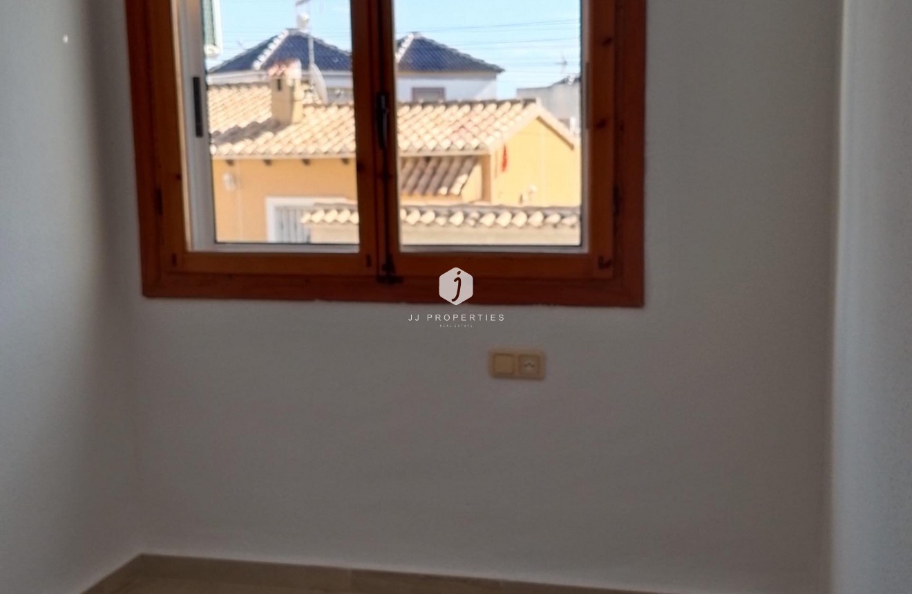 Aus zweiter Hand - Chalet -
Torrevieja - Los Balcones