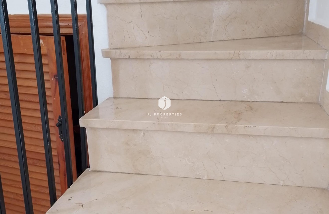 Aus zweiter Hand - Chalet -
Torrevieja - Los Balcones