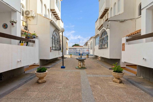 Tweedehands - Appartement / flat -
Torrevieja - Playa de los Naufragos