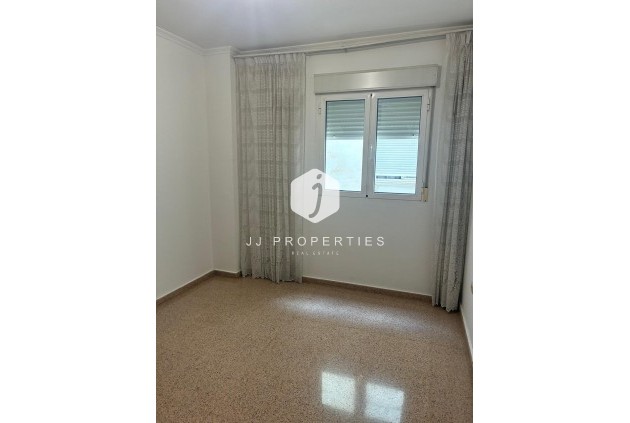 D'occasion - Appartement -
Almoradí - centro