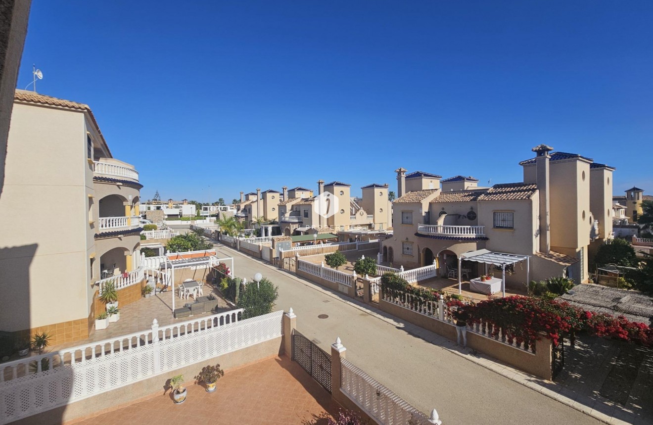 Resale - Apartment / flat -
Orihuela Costa - Lomas de Cabo Roig