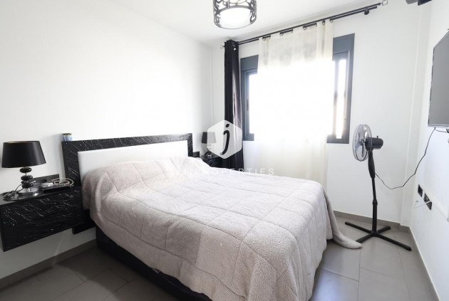 Segunda mano - Bungalow -
Orihuela Costa - Costa Blanca