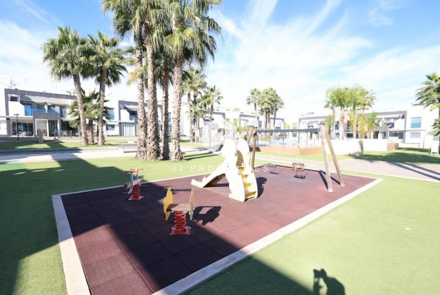 Segunda mano - Bungalow -
Orihuela Costa - Costa Blanca