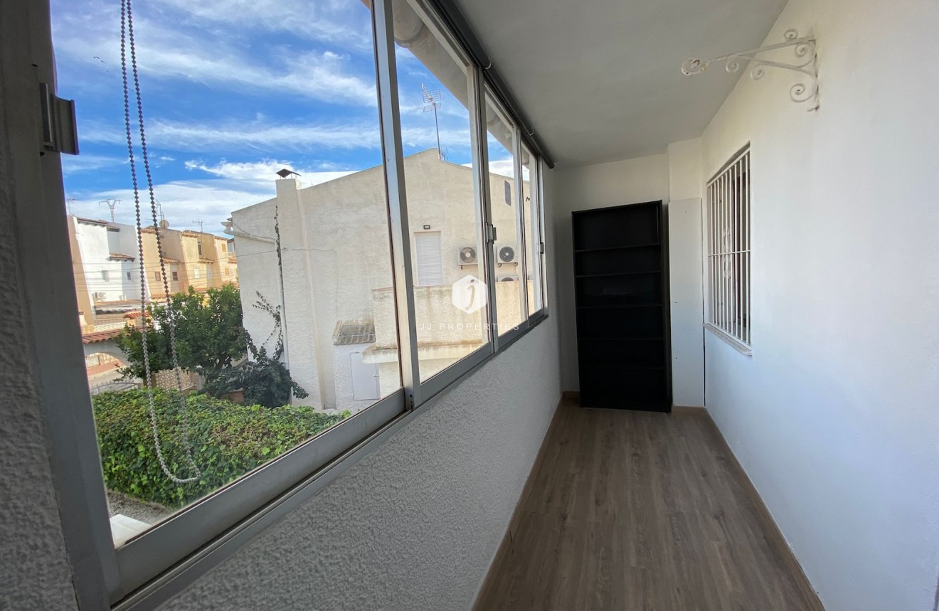 D'occasion - Chalet -
Los Balcones - Costa Blanca