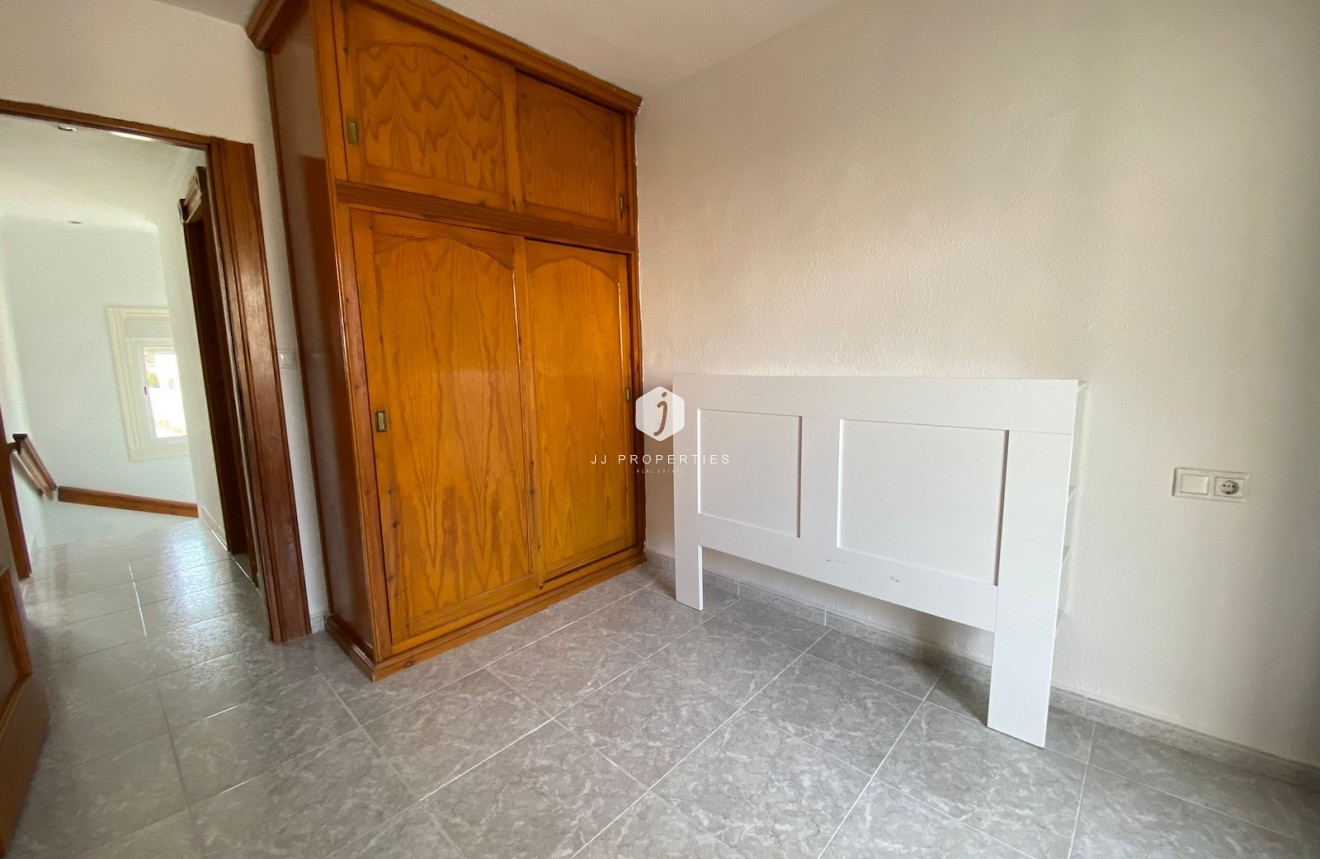 D'occasion - Chalet -
Los Balcones - Costa Blanca