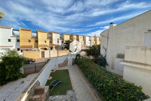 D'occasion - Chalet -
Los Balcones - Costa Blanca