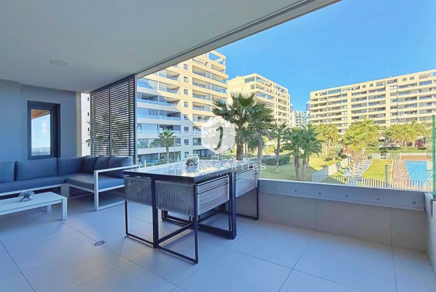 Z drugiej ręki - Mieszkanie w bloku -
Torrevieja - Costa Blanca