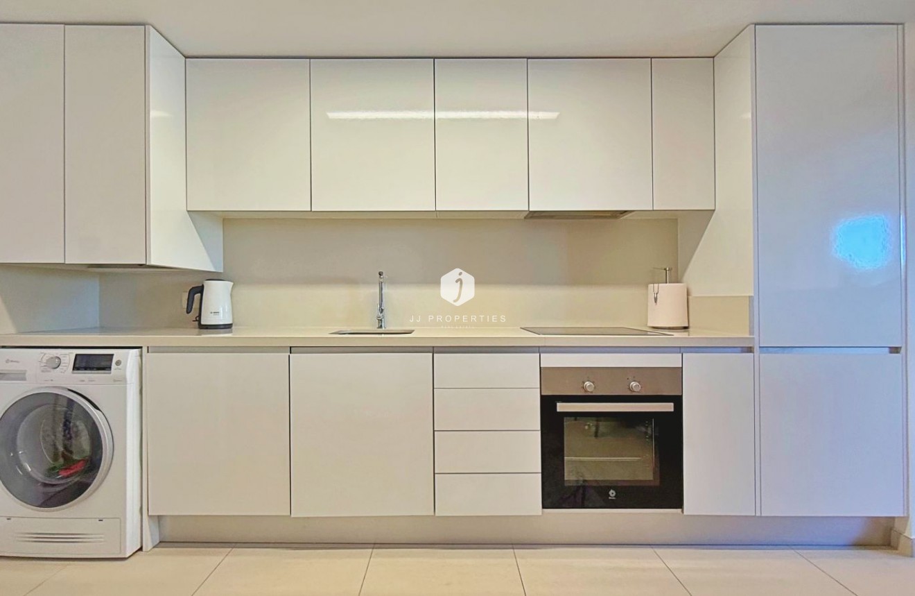 Z drugiej ręki - Mieszkanie w bloku -
Torrevieja - Costa Blanca