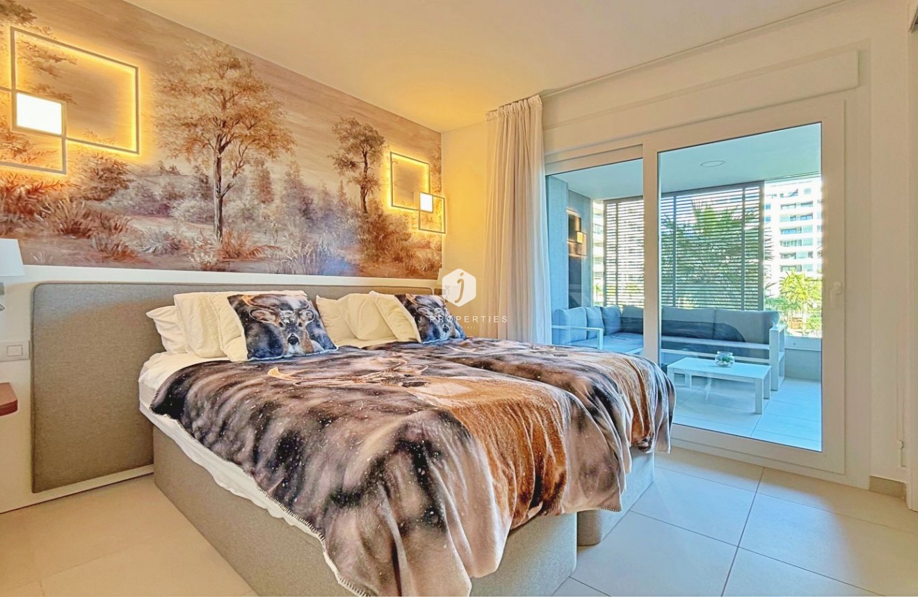 Z drugiej ręki - Mieszkanie w bloku -
Torrevieja - Costa Blanca