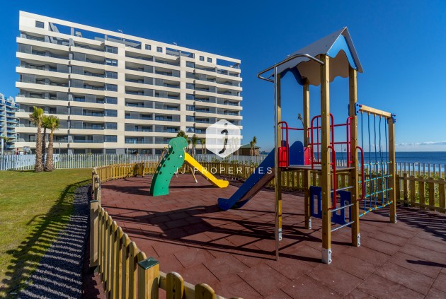 Z drugiej ręki - Mieszkanie w bloku -
Torrevieja - Costa Blanca