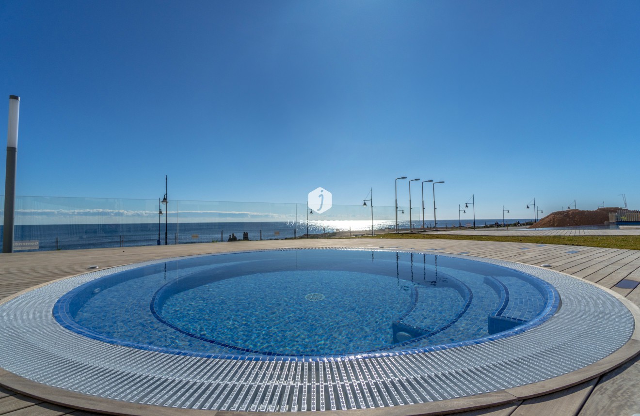 Z drugiej ręki - Mieszkanie w bloku -
Torrevieja - Costa Blanca