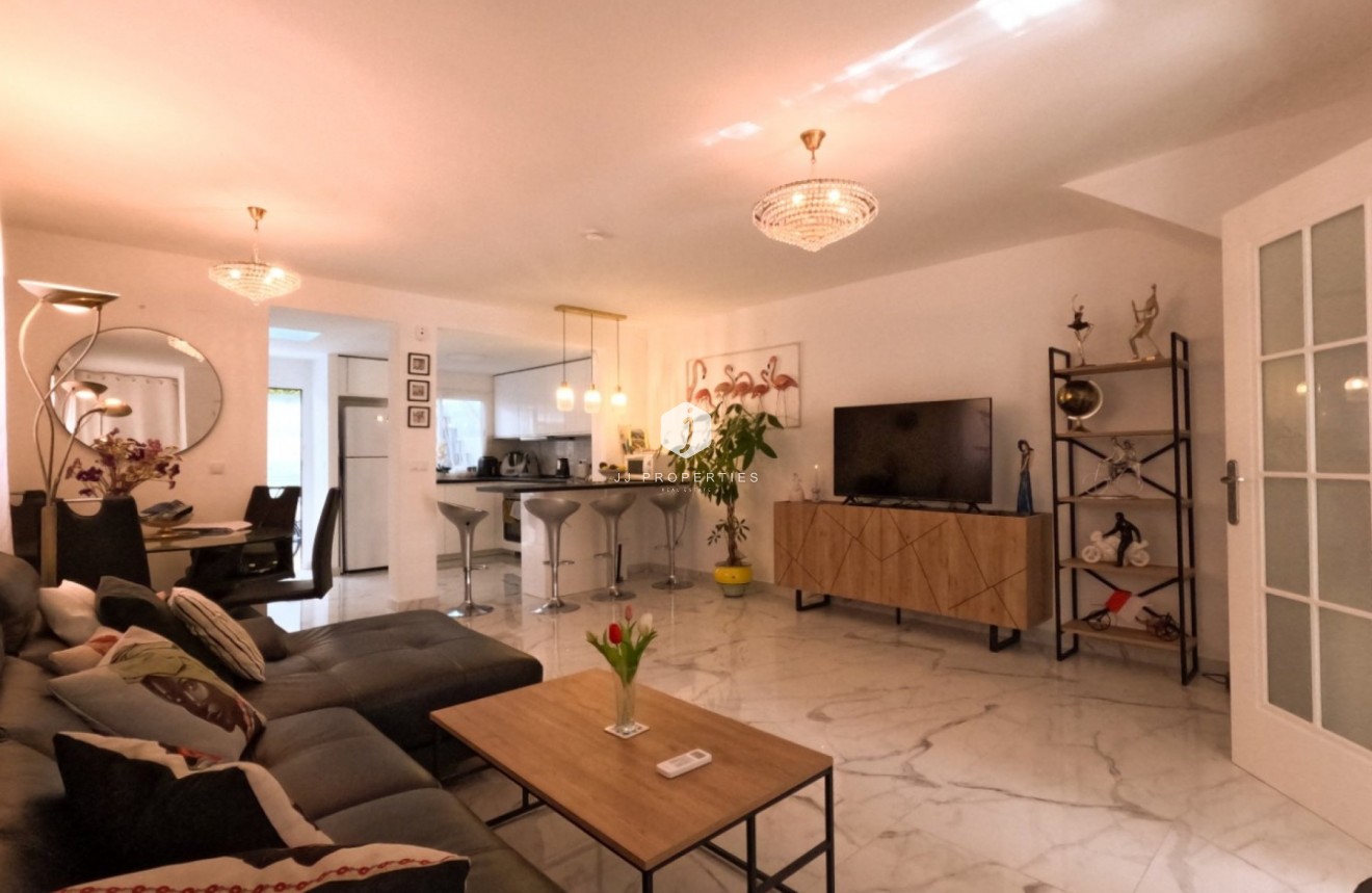 Aus zweiter Hand - Chalet -
Torrevieja - Costa Blanca